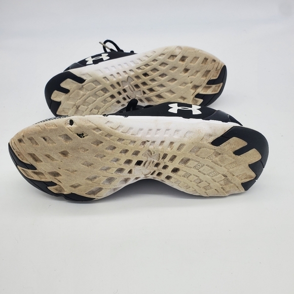 Under Armour Flow RN Grid Women Shoes Size 7 Black Gray 1276683-052 - Picture 5 of 12